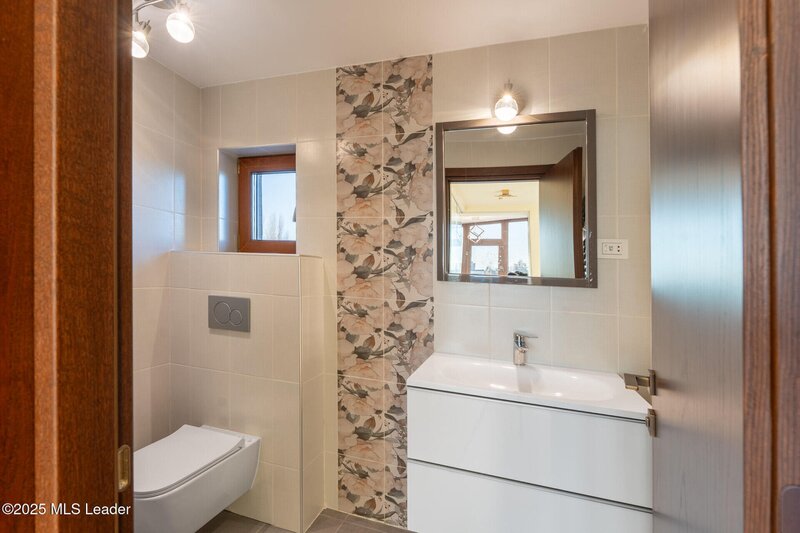 Vila pe malul lacului Mogosoaia | 617 mpt, teren 1182 mp